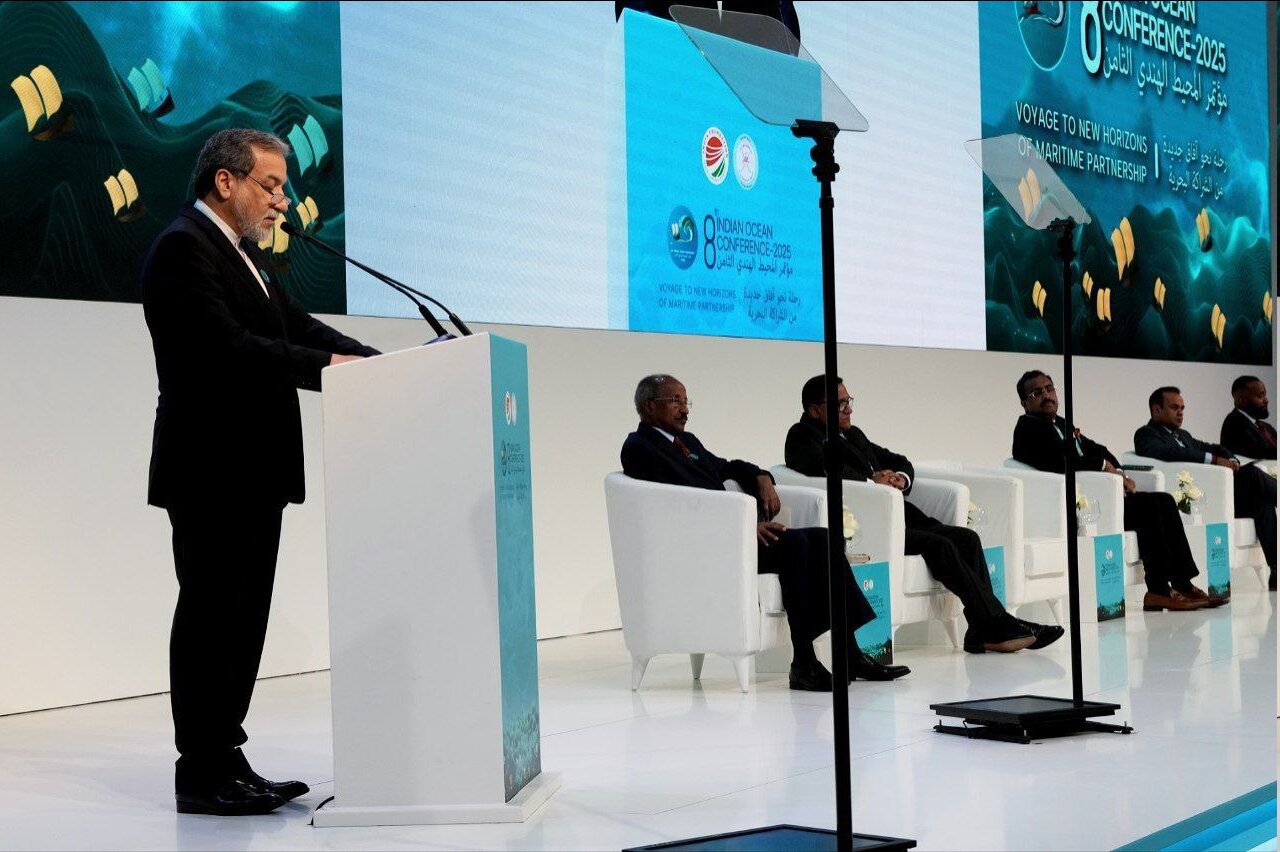 هشدار عراقچی ؛ امنیت دریاها نباید ابزاری برای اعمال نفوذ قدرتهای فرامنطقهای باشد | ۴هدف کلیدی ایران برای توسعه مکران