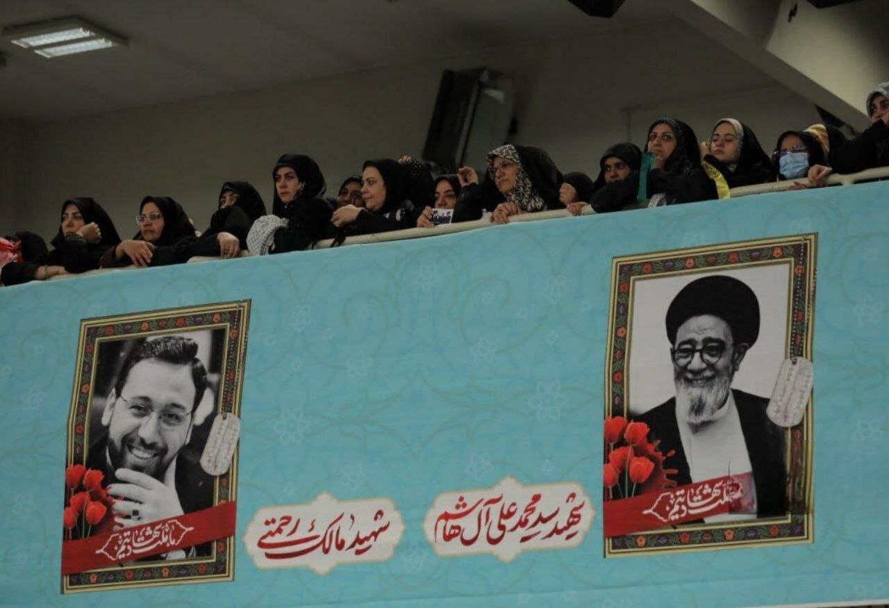 تصاویری از امام جمعه محبوب تبریز و استاندار شهید تبریز در حسینیه امام خمینی(ره)