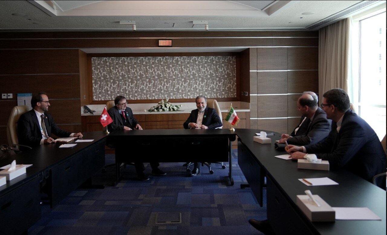 عراقچی: آماده مذاکره با ۳ کشور اروپایی هستیم | ایران زبان تهدید و فشار را برنمیتابد