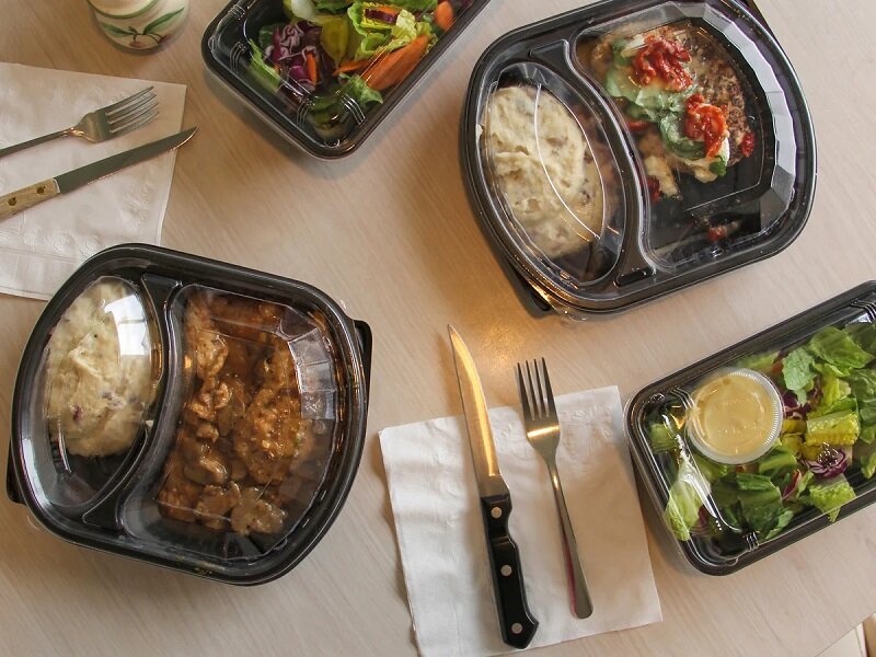 آسیب ظروف پلاستیکی به قلب | به جای ظرفهای پلاستیکی در چه ظرفهایی غذا بخوریم؟