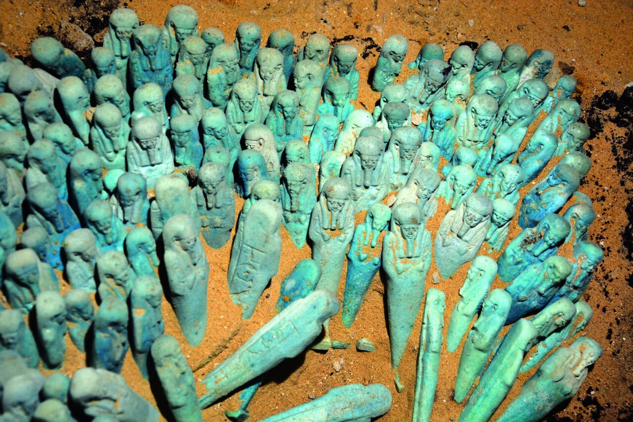 راز جامهای جادویی مصر باستان | نوشیدنیهای توهمزا با طعم خون و اسرار آیینی!