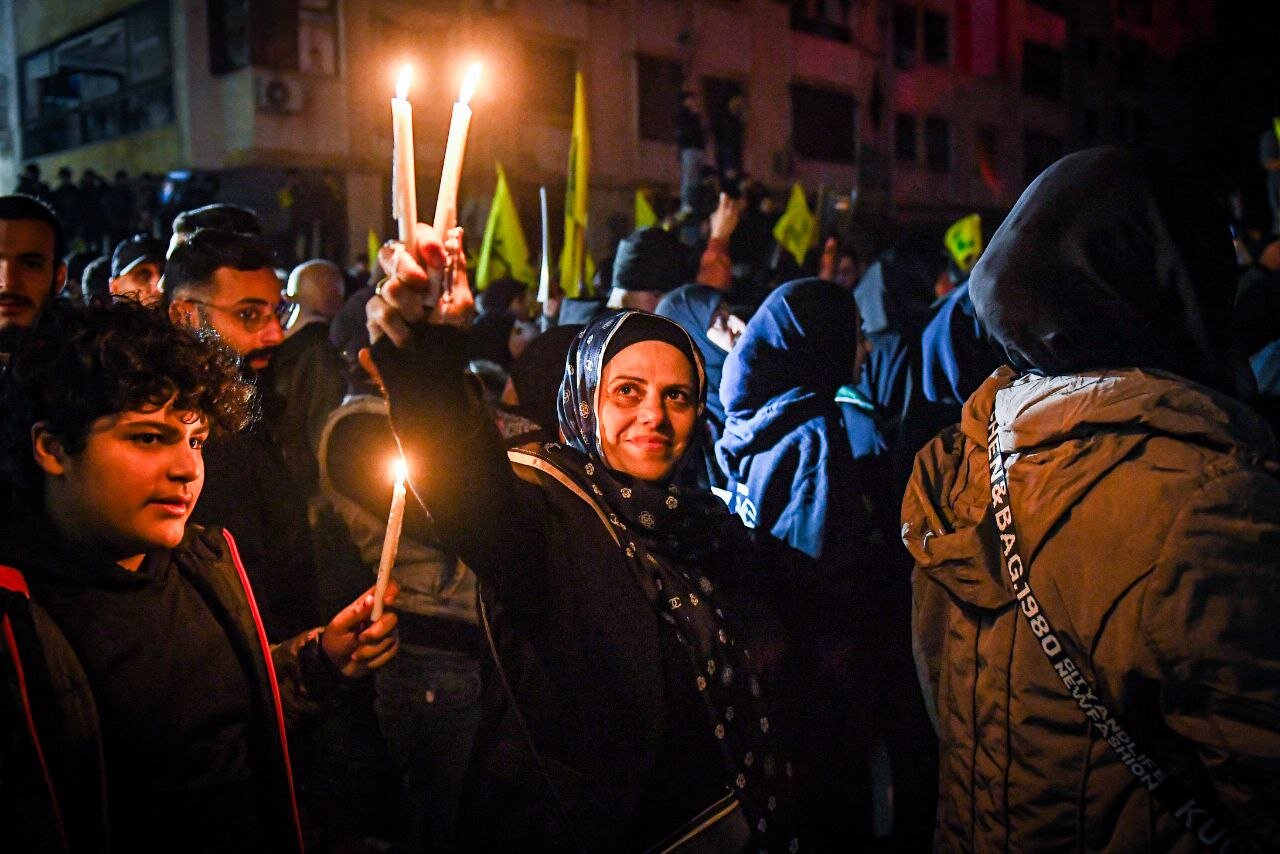 حضور مردم لبنان در مقتل سید حسن نصرالله؛ دیشب | تصاویر