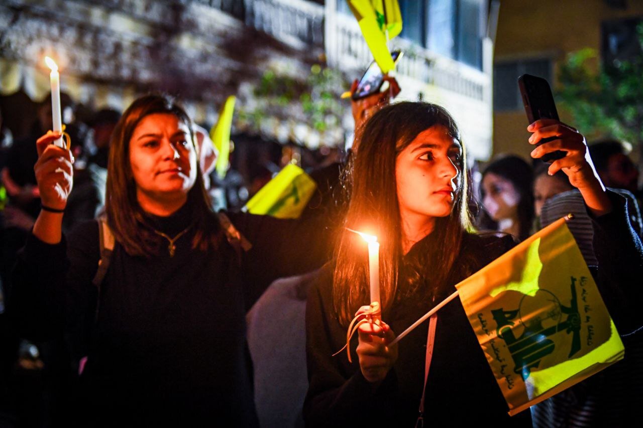 حضور مردم لبنان در مقتل سید حسن نصرالله؛ دیشب | تصاویر