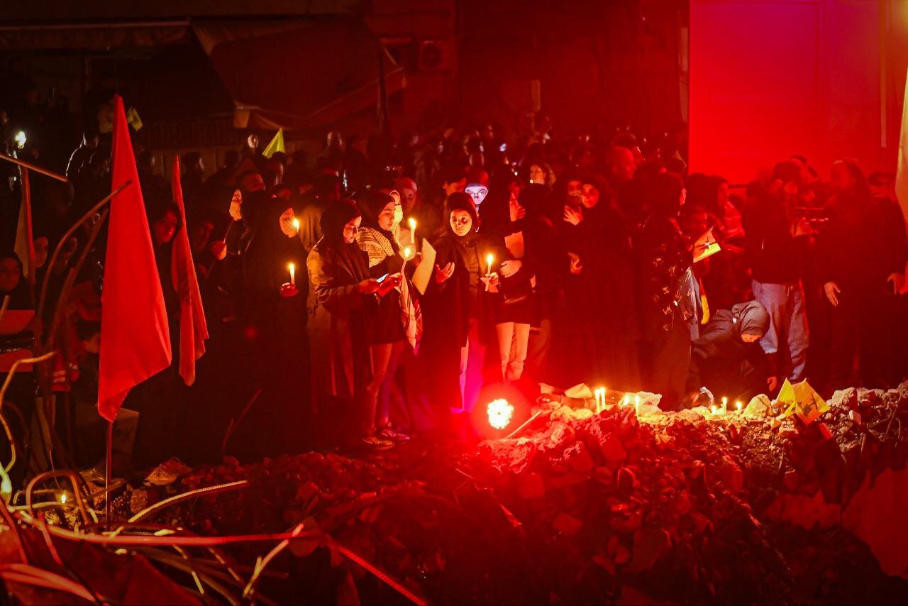 حضور مردم لبنان در مقتل سید حسن نصرالله؛ دیشب | تصاویر