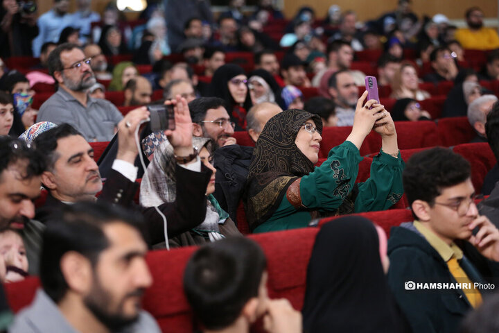 اختتامیه چهاردهمین دوره محافل هم اندیشی سینما انقلاب،جایزه سینمایی ققنوس