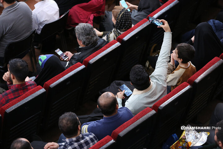 اختتامیه چهاردهمین دوره محافل هم اندیشی سینما انقلاب،جایزه سینمایی ققنوس