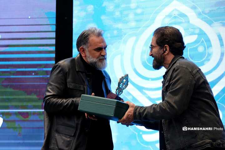 اختتامیه چهاردهمین دوره محافل هم اندیشی سینما انقلاب،جایزه سینمایی ققنوس