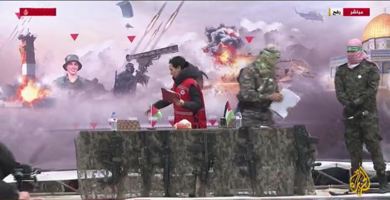 امضای سند آزادی دو اسیر اسرائیلی در رفح | تصاویر