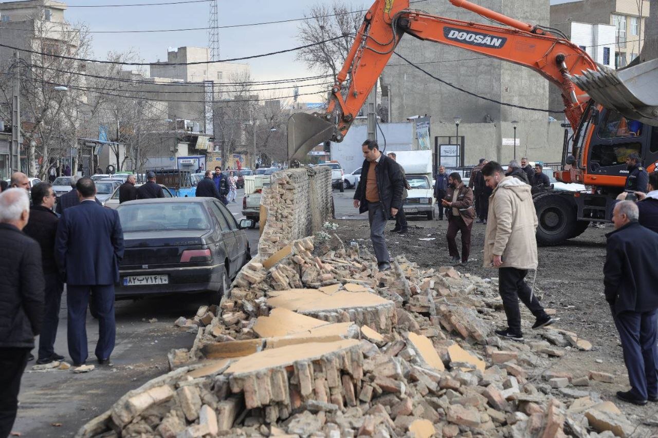 اجرای یک طرح پس از سالها توقف | محور شهید زندیه به میرهاشم تعریض میشود