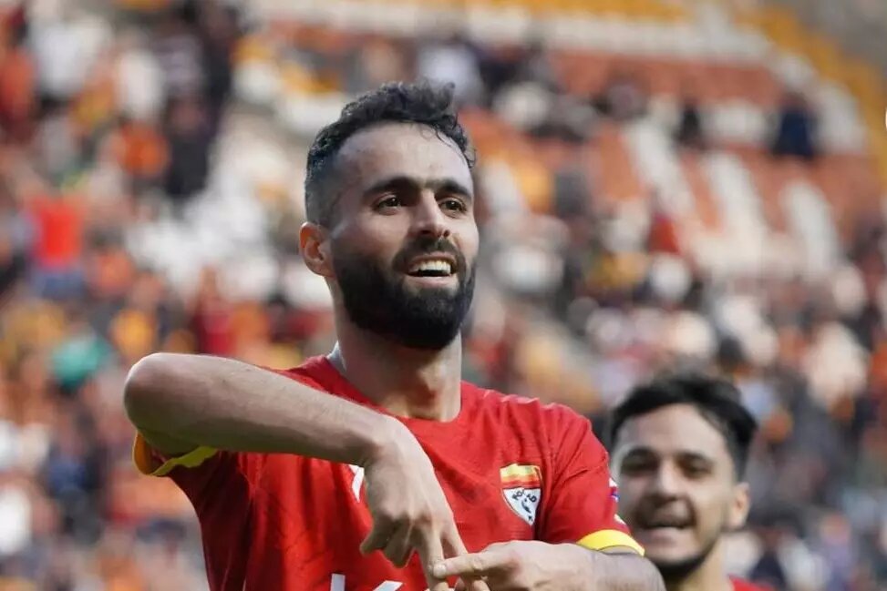 از پرسپولیس و استقلال پیشنهاد داشتم ولی دوست دارم... | گلها را با چپ زدم و پاس گلها را با راست