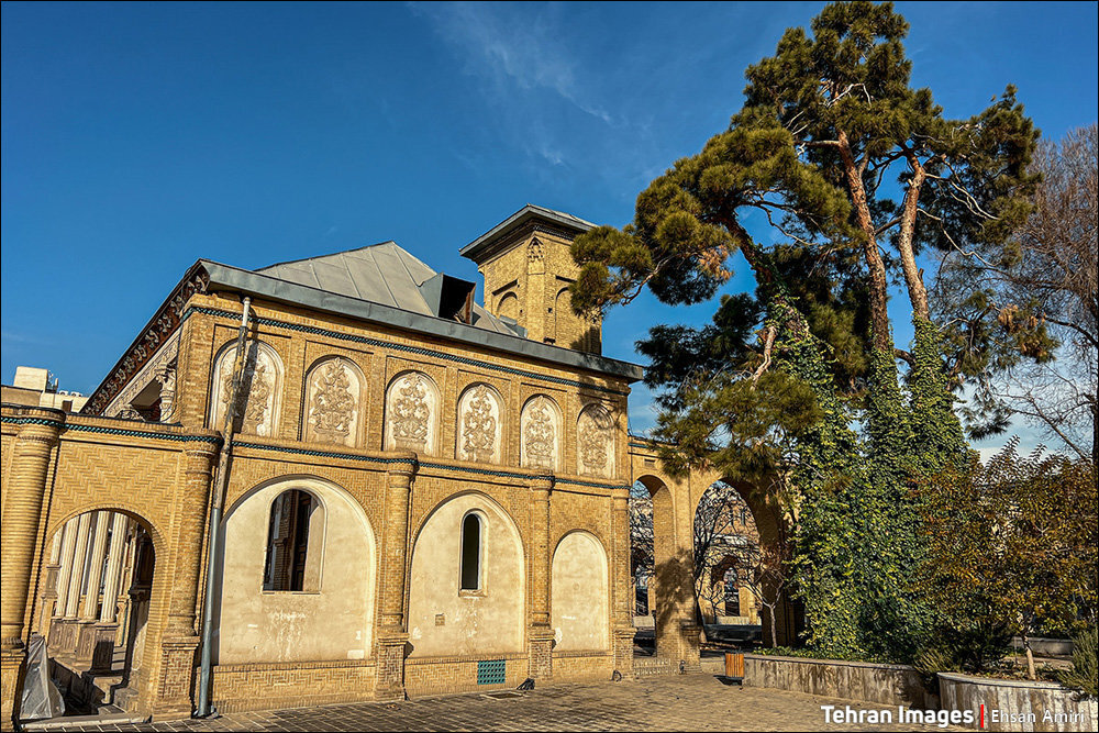 عمارت عجیب تهران