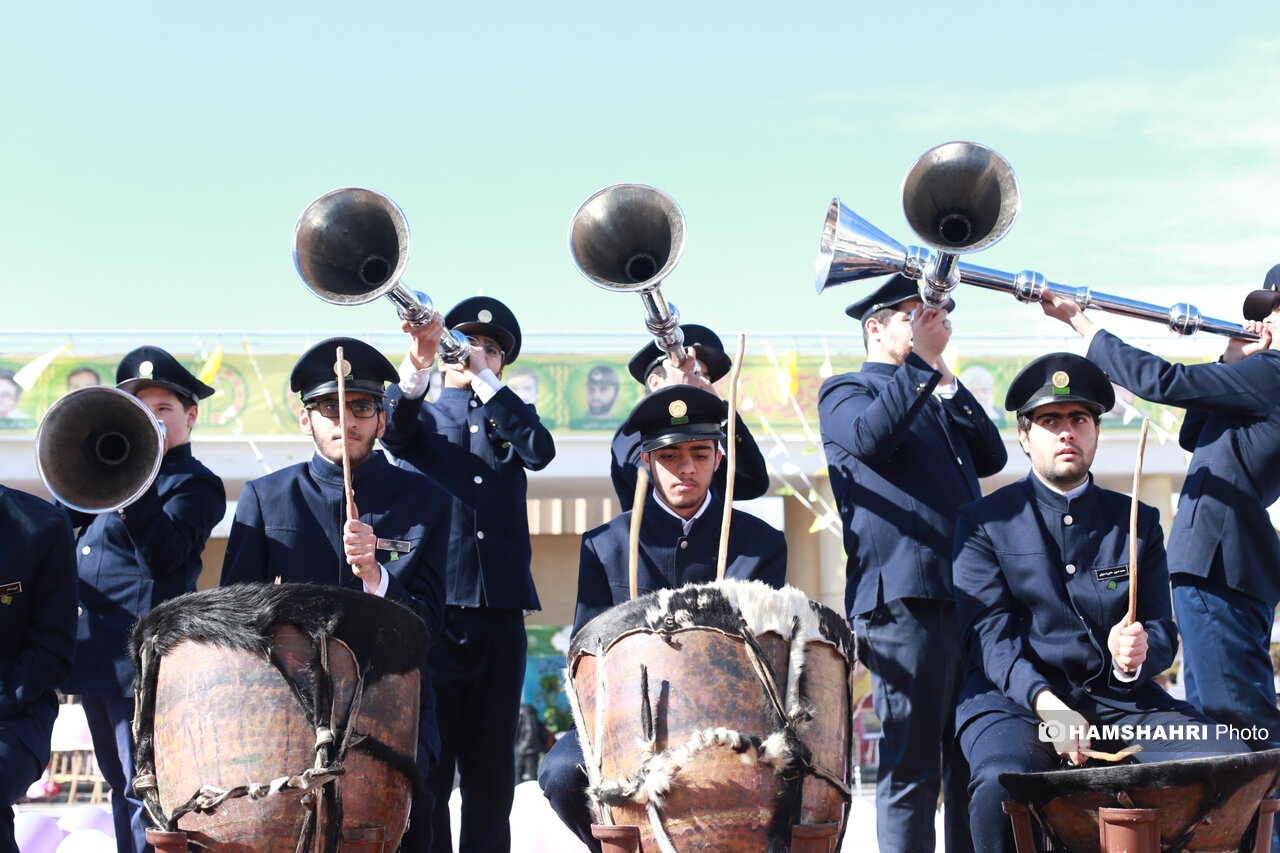 پیوند آرمانی مسجد و مدرسه | به ۴۳۱ مسجد تجهیزات ورزشی داده شد