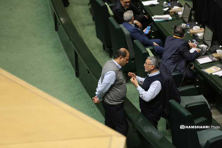 آغاز بررسی جداول بودجه ۱۴۰۴ در مجلس