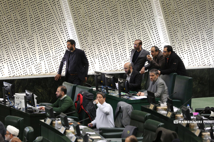 آغاز بررسی جداول بودجه ۱۴۰۴ در مجلس