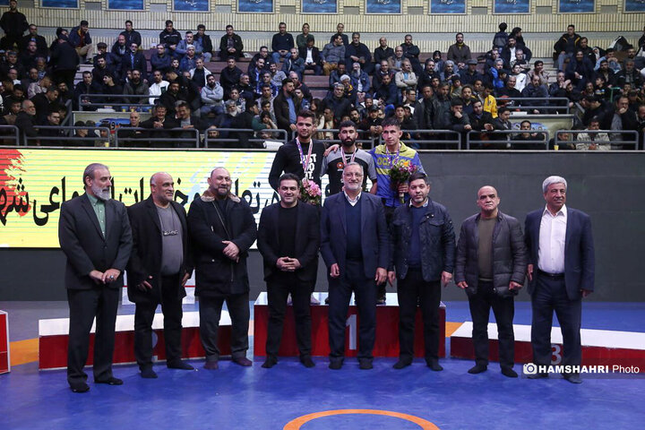 مسابقات کشتی کارکنان شهرداری تهران