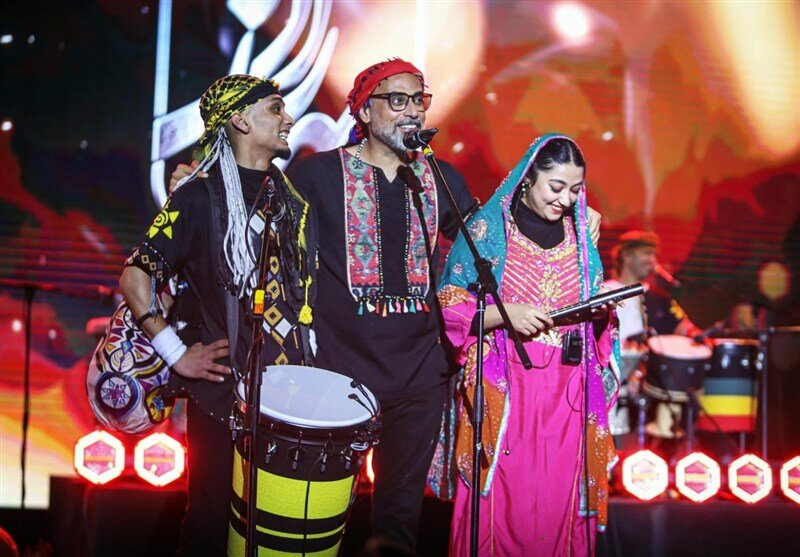 لیانا شریفیان : کل بکشید که برای روی صحنه آمدنم از هفت خان رستم گذشتهام