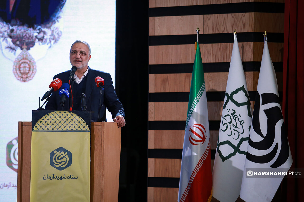 پیوند آرمانی مسجد و مدرسه | به ۴۳۱ مسجد تجهیزات ورزشی داده شد