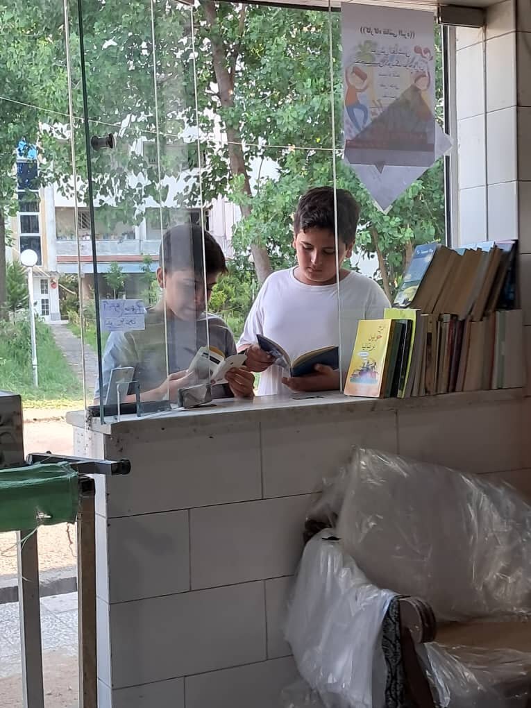 نان روزهای برفی با من | ماجرای قول جالب یک نانوا به اهالی رشت + تصاویر