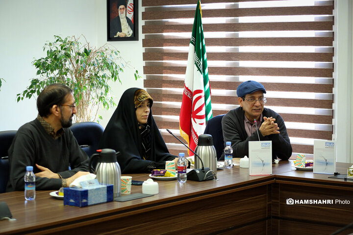 گردهمایی نویسندگان داستان کوچک در همشهری