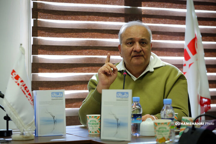 گردهمایی نویسندگان داستان کوچک در همشهری