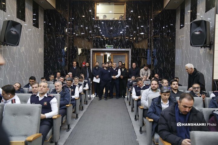 همایش برسی راهکارهای کاهش اتش سوزی خودروها