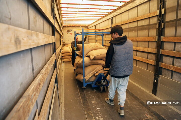 بازدید از سردخانه زنجیره ی تامین میوه های نوروز
