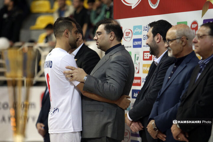 مراسم جشن قهرمانی لیگ برتر فوتسال| گیتی پسند قهرمان شد