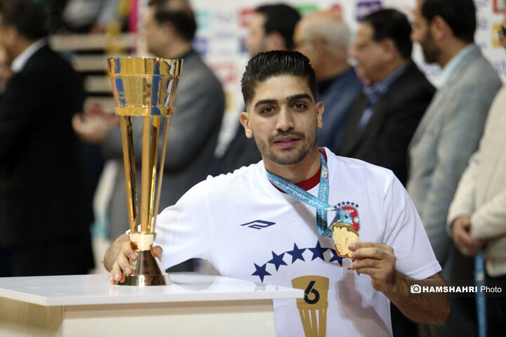 مراسم جشن قهرمانی لیگ برتر فوتسال| گیتی پسند قهرمان شد