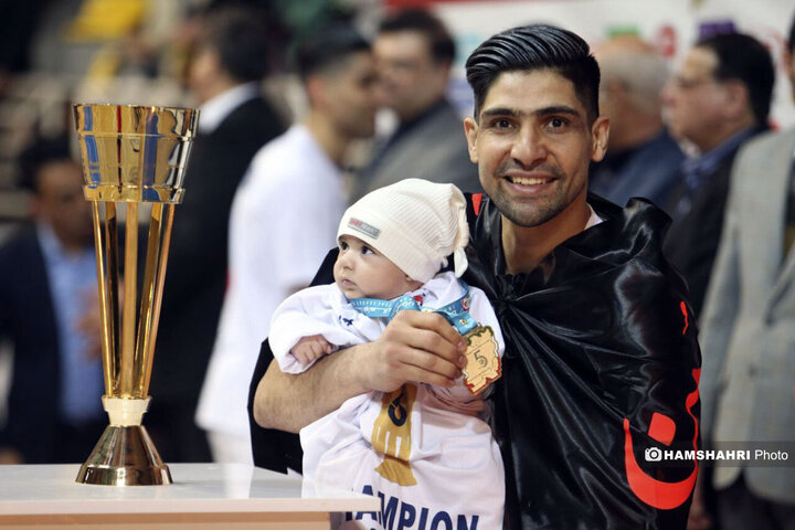 مراسم جشن قهرمانی لیگ برتر فوتسال| گیتی پسند قهرمان شد