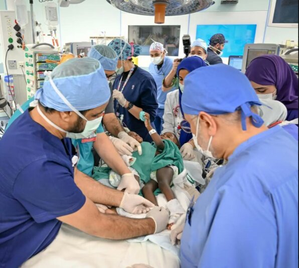 جدایی موفقیت آمیز دوقلوهای به هم چسبیده + عکس