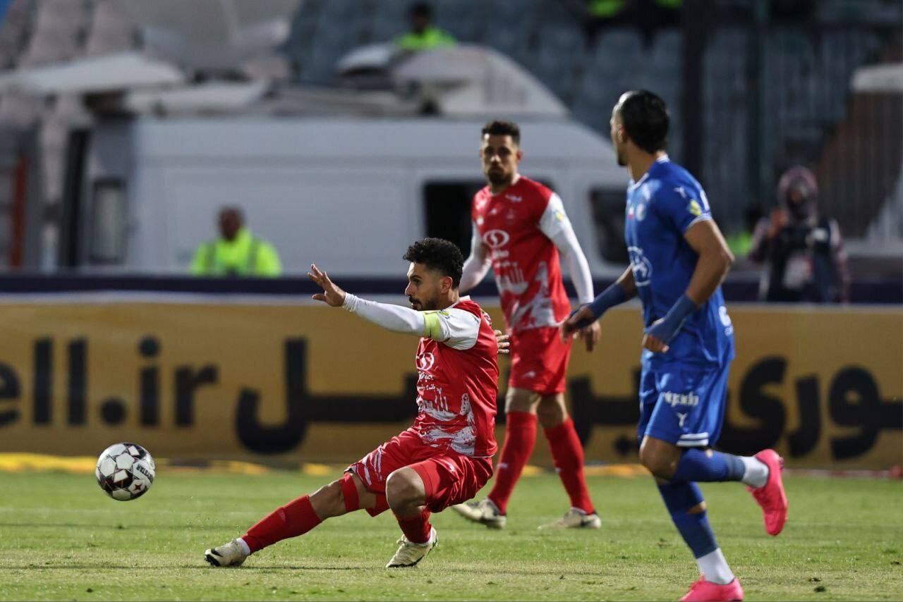 استقلال باید پاسخ محکمی به این پیشنهاد گستاخانه بدهد | شاید با نوازی دربی را می بردند دربی