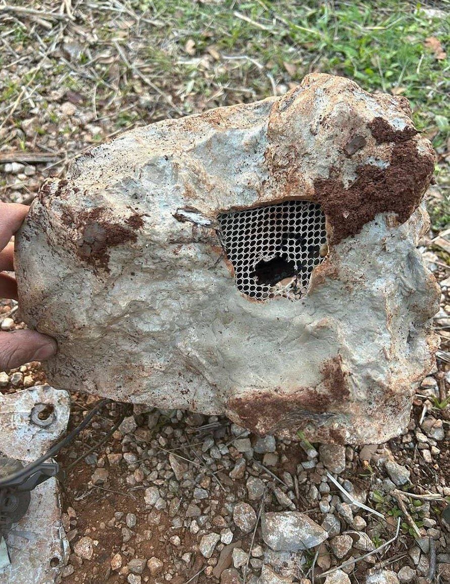 کشف تجهیزات جاسوسی اسرائیل در لبنان  |‌ شیوه جاسازی این تجهیزات را ببینید