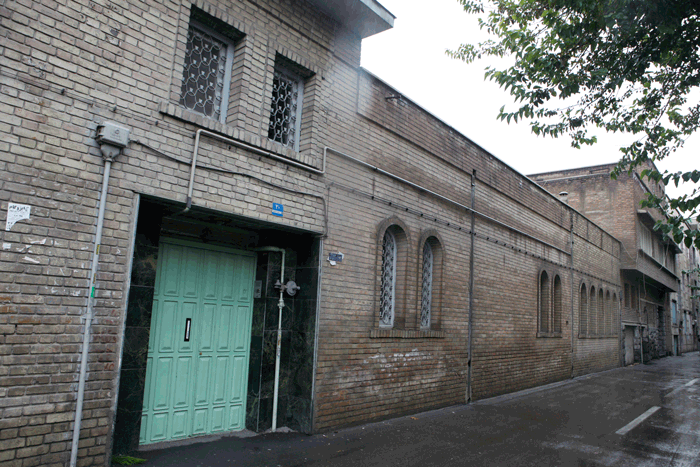 راز قتل خدمتکاران عبادتگاه ورهرام ایزد | نذر شاه ورهرام ایزد چیست؟