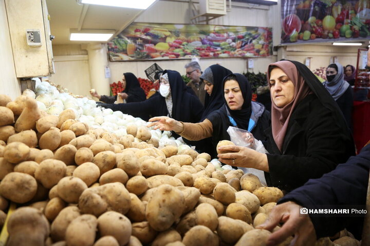 شلوغی ای روزهای بازار میوه تره بار