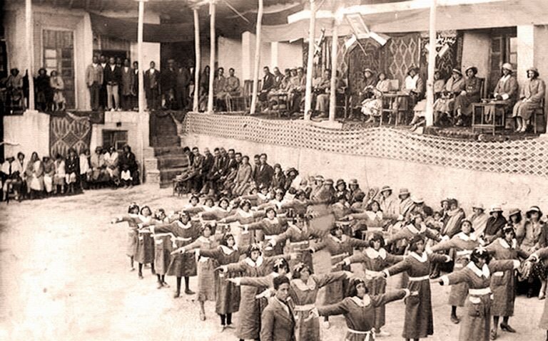 مدرسه دوشیزگان