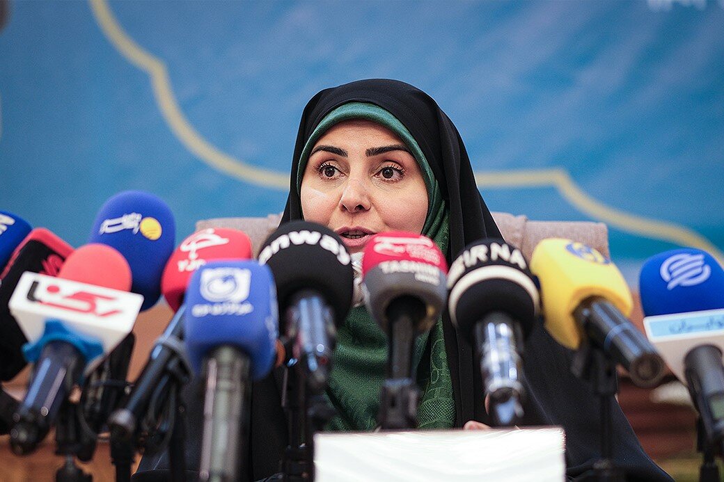 حمله به «اسب زینشده»؟ | هشدار به خانم وزیر؛ راه همتی را نروید