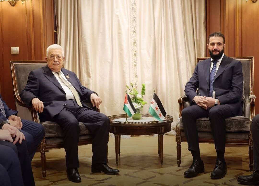 پرچم وارونه حکومت جولانی در دیدار وی با ابومازن | عکس