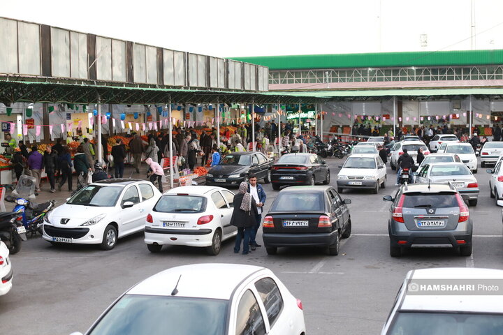 میدان میوه تره بار صادقیه