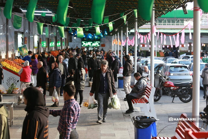 میدان میوه تره بار صادقیه