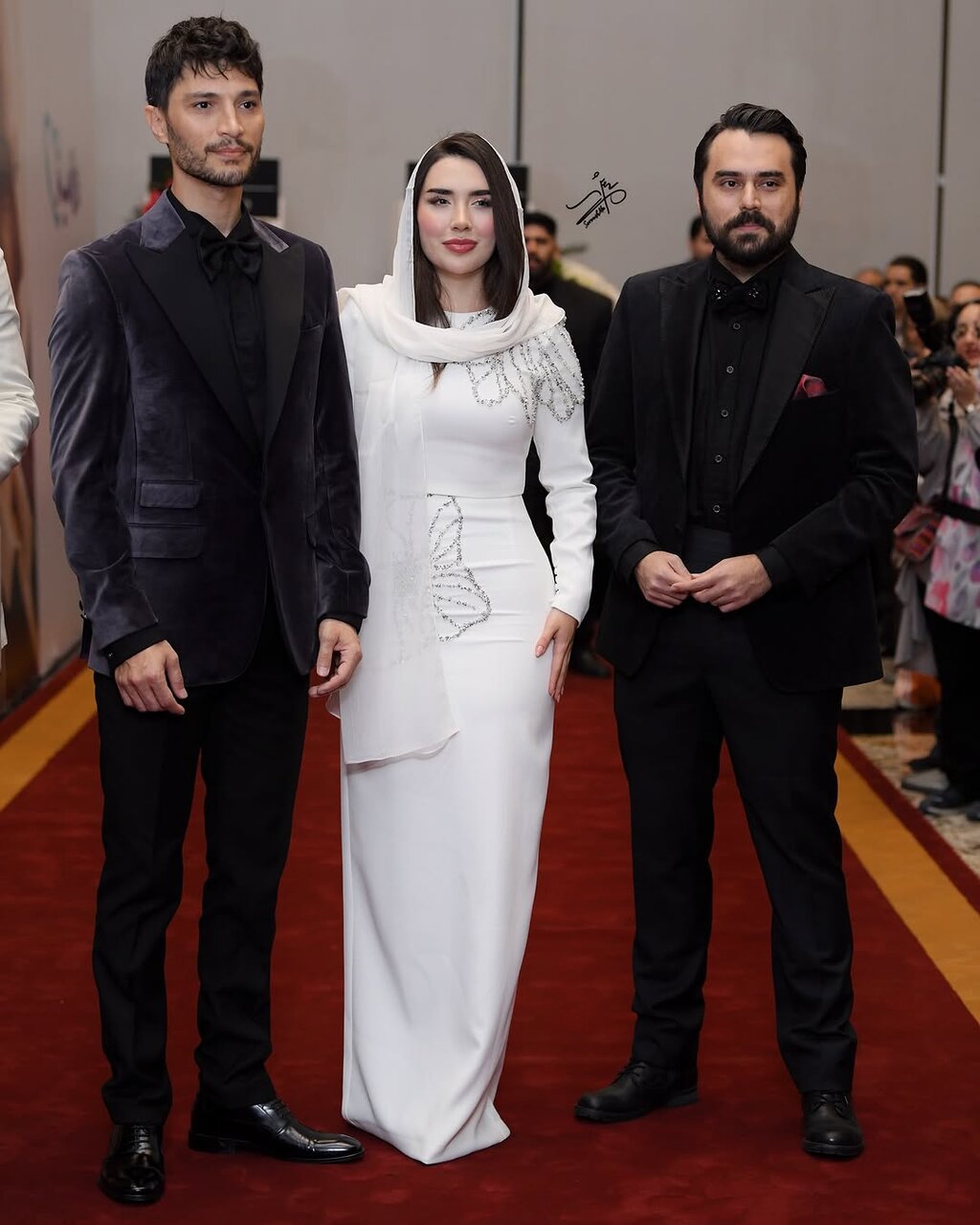 بازیگران معروف ترکیه در تهران | در مراسم اکران سریال ایرانی-ترکیهای چه گذشت؟ | ببینید