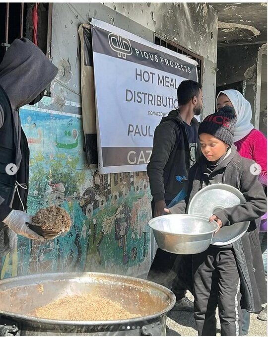 افطاری رایگان پل پوگبا در حمایت از آوارگان فلسطینی | تصاویر