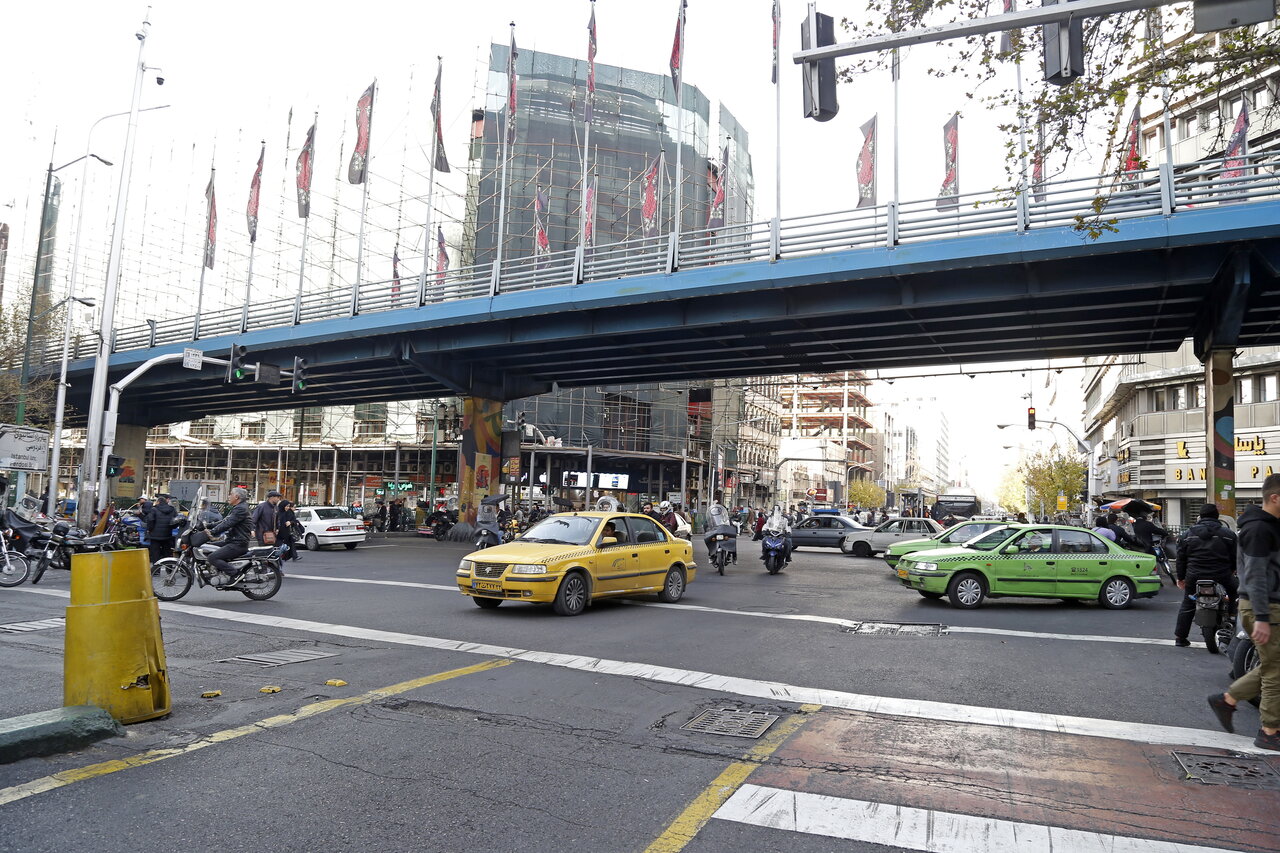 خیابانی در تهران که مثل حافظ شیراز، شادیبخش است