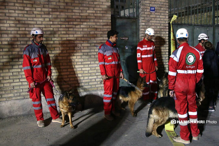 ریزش ساختمان ۴ طبقه در خیابان طالقانی