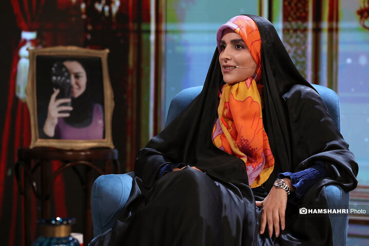 گفت و گوی مژده لواسانی با فرزانه فصیحی