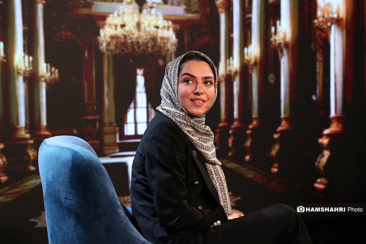 گفت و گوی مژده لواسانی با فرزانه فصیحی