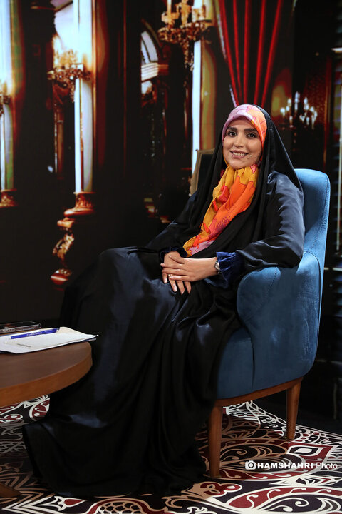 گفت و گوی مژده لواسانی با فرزانه فصیحی