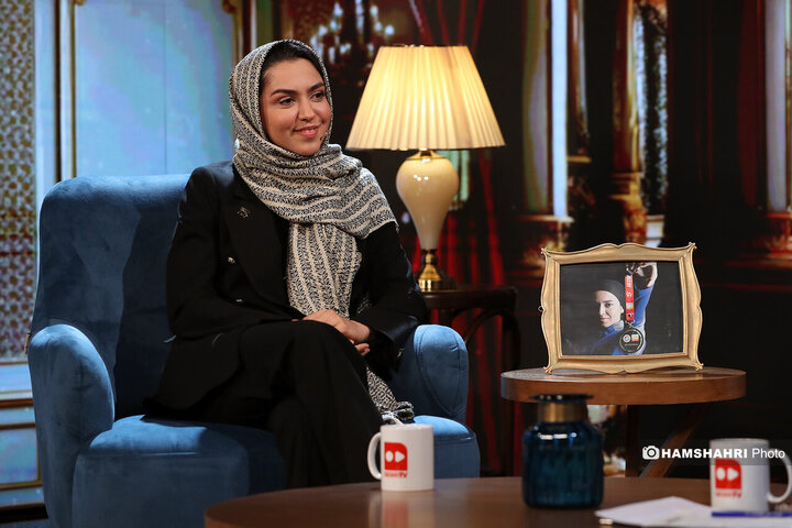 گفت و گوی مژده لواسانی با فرزانه فصیحی