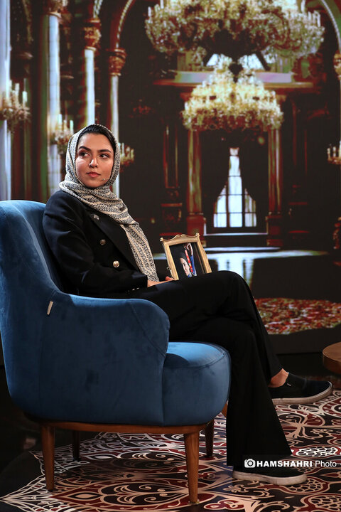 گفت و گوی مژده لواسانی با فرزانه فصیحی