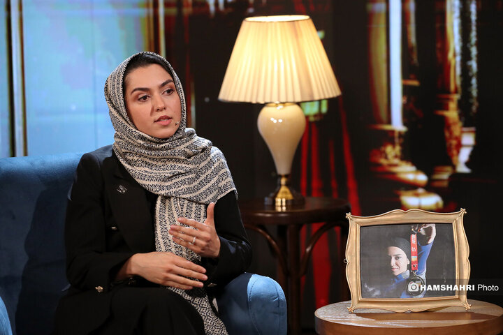 گفت و گوی مژده لواسانی با فرزانه فصیحی