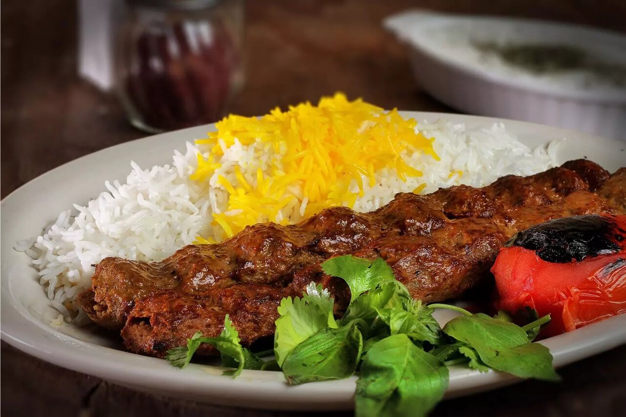 ۵ غذای ایرانی که خارجیها عاشقش هستند؛ از کباب تا تهچین با دستور پخت + روش تهیه